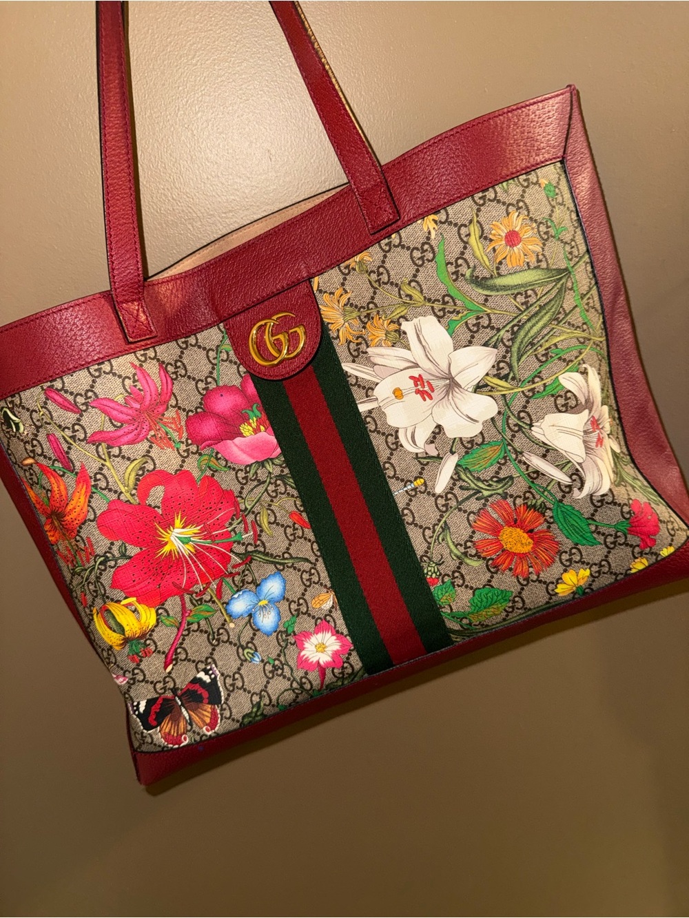 Gucci Floral GG Supreme Tote in Burgundy, Green, Red and Multicolor